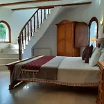 Limon - Tropical Oasis With Private Pool 빌라