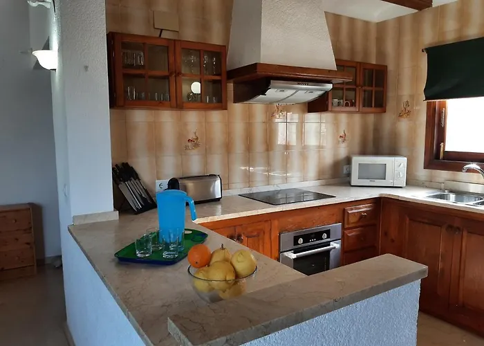 Limon - Tropical Oasis With Private Pool خافييا